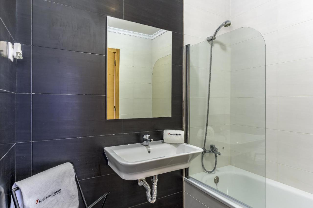 Flh Vila Real Santo Antonio Flat With Pool Vila Real de Santo António المظهر الخارجي الصورة