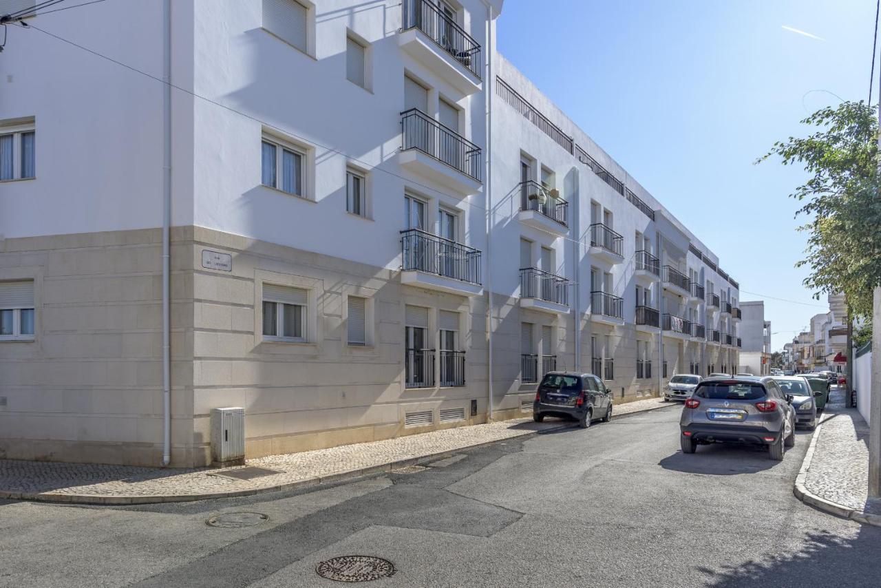 Flh Vila Real Santo Antonio Flat With Pool Vila Real de Santo António المظهر الخارجي الصورة